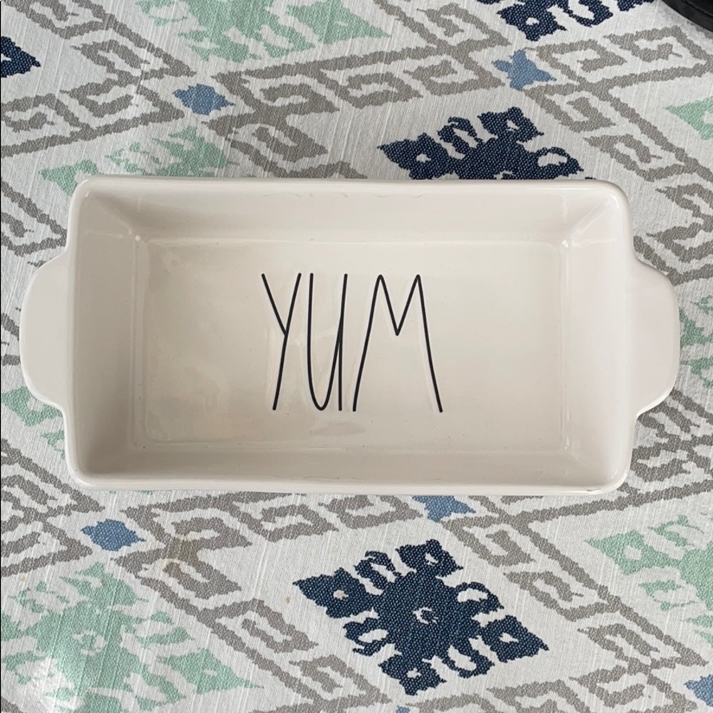 🆕 (Rae Dunn) YUM Bread Loaf Dish Pan
